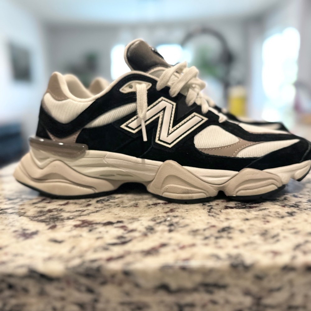 New Balance 9060 "Sea Salt/Bone" Men size 10